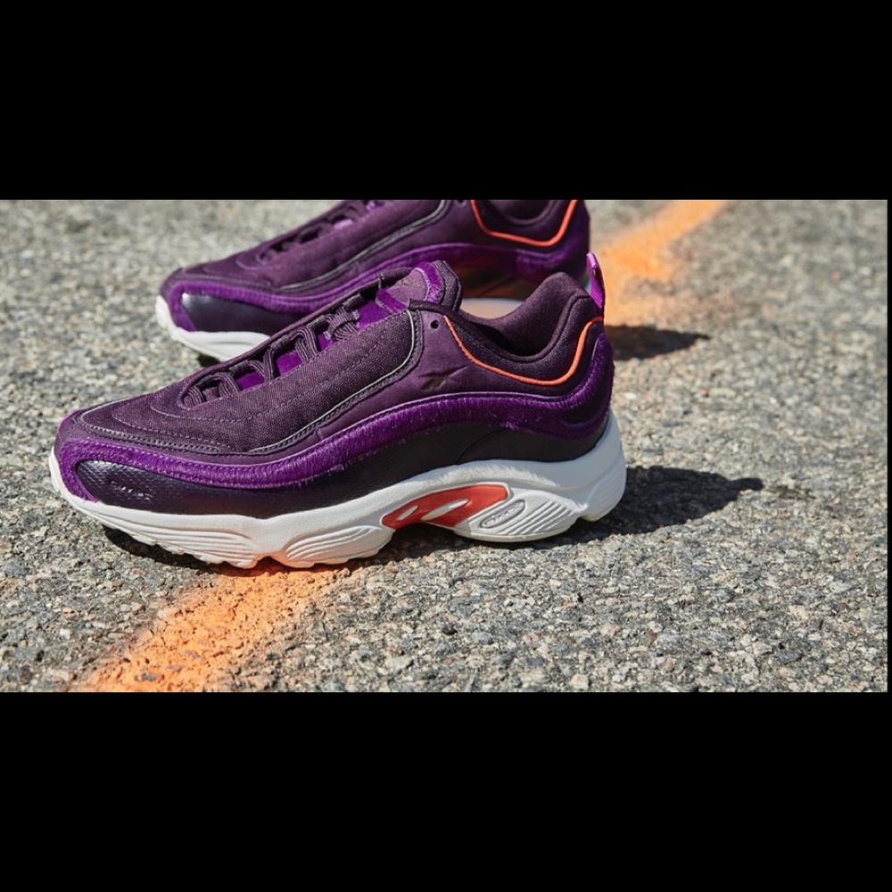 Sneakers by Reebok - Picture 2 of 7